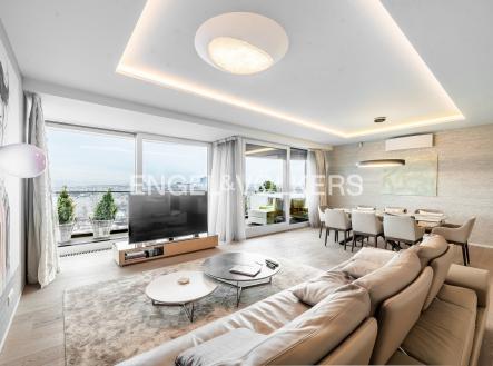 Pronájem bytu, 3+kk, 130 m²