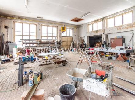 Pronájem komerčního objektu, sklad, 474 m²