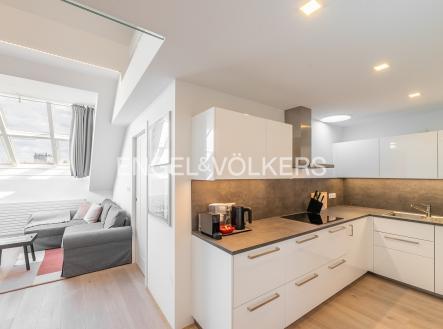 Pronájem bytu, 3+kk, 89 m²