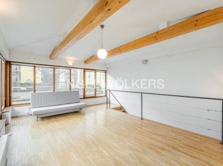 Pronájem kanceláře, 112 m²