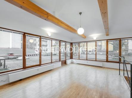 Pronájem kanceláře, 112 m²