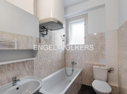 Pronájem bytu, 1+kk, 28 m²