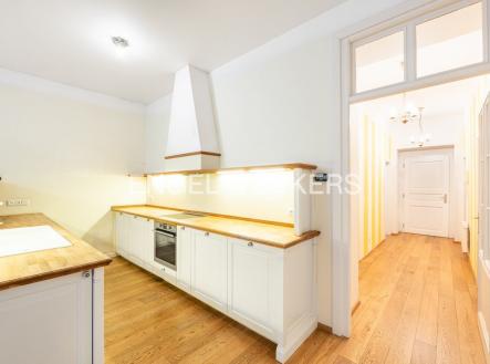 Pronájem bytu, 5+1, 141 m²