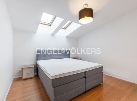 Pronájem bytu, 2+kk, 55 m²