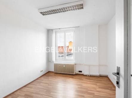 Pronájem kanceláře, 97 m²