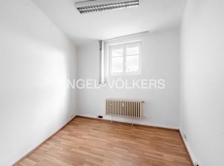 Pronájem kanceláře, 97 m²