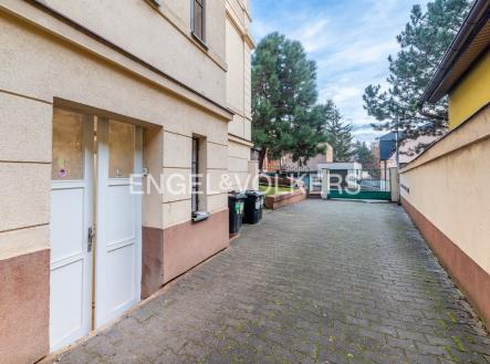 Pronájem kanceláře, 106 m²