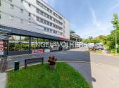 Pronájem obchodní prostory, 1 460 m²