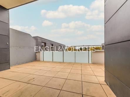 Pronájem bytu, 4+kk, 100 m²