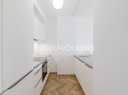 Pronájem bytu, 3+kk, 85 m²