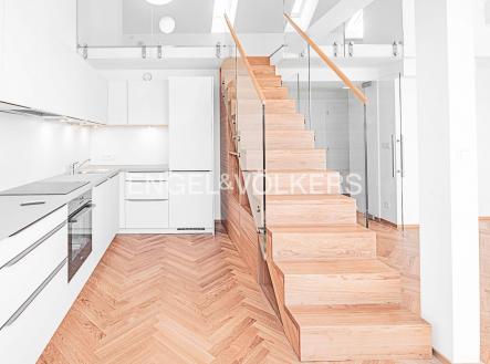 Pronájem bytu, 3+kk, 107 m²