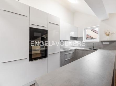 Pronájem bytu, 2+kk, 74 m²