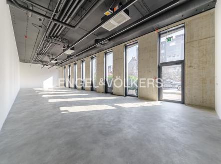 Pronájem obchodní prostor, 188 m²