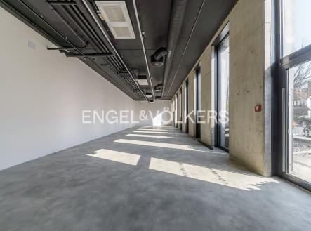 Pronájem obchodní prostor, 188 m²