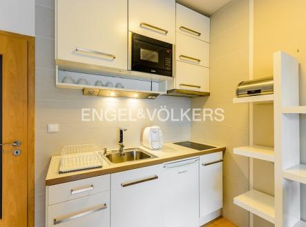 Pronájem bytu, 1+kk, 27 m²
