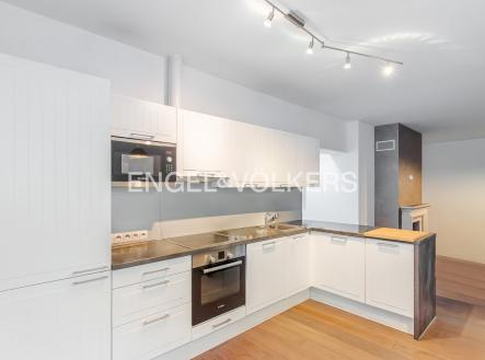 Pronájem domu/vily, 217 m²