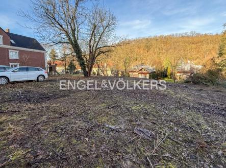 Pronájem pozemku pro komerční výstavbu, 1 200 m²