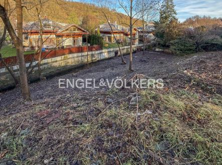 Pronájem pozemku pro komerční výstavbu, 1 200 m²