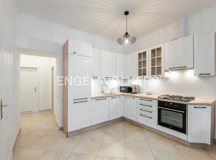 Pronájem bytu, 3+kk, 82 m²