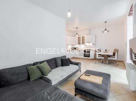 Pronájem bytu, 3+kk, 82 m²