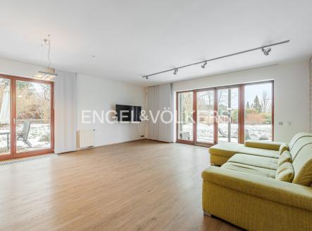 Prodej domu/vily, 383 m²