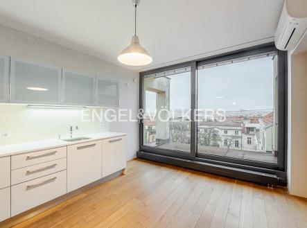 Pronájem bytu, 2+kk, 67 m²