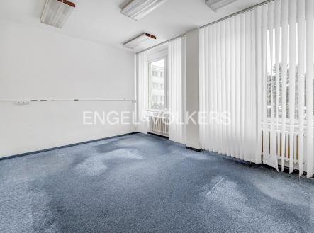 Pronájem kanceláře, 197 m²