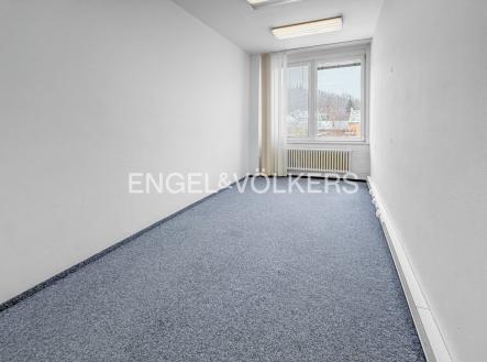 Pronájem kanceláře, 197 m²