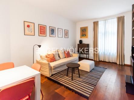 Pronájem bytu, 2+1, 57 m²