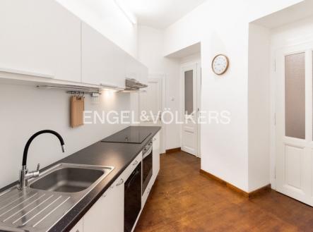 Pronájem bytu, 2+1, 57 m²