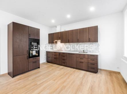 Pronájem bytu, 3+kk, 98 m²