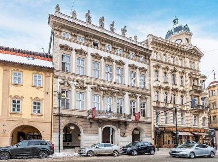 Pronájem komerčního objektu, jiný, 210 m²