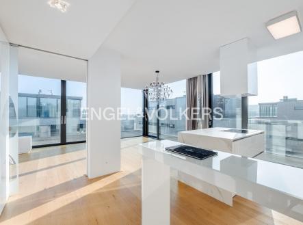 Pronájem bytu, 4+kk, 129 m²