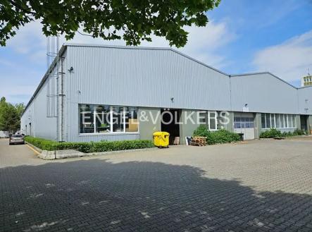 Pronájem komerčního objektu, sklad, 1 463 m²