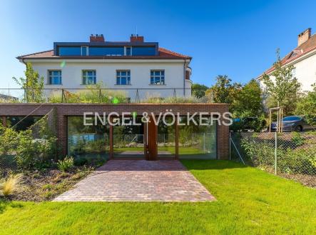 Pronájem bytu, 4+kk, 116 m²