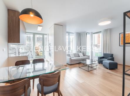 Pronájem bytu, 2+kk, 71 m²