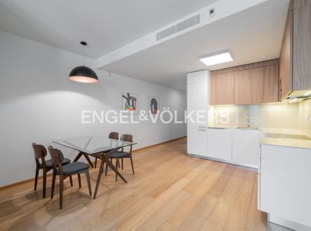 Pronájem bytu, 2+kk, 73 m²