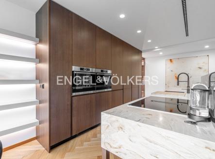 Pronájem bytu, 2+kk, 87 m²