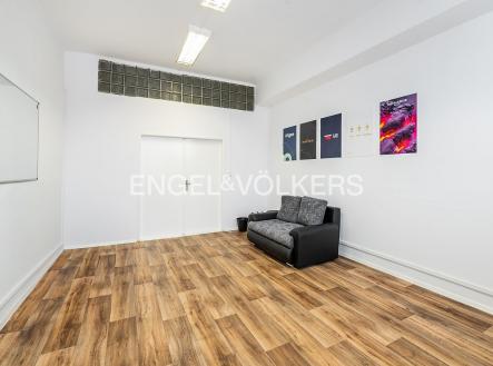 Pronájem kanceláře, 22 m²