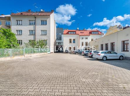 Prodej nájemního domu, 873 m²