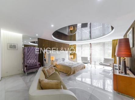 Pronájem bytu, 1+kk, 53 m²