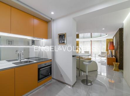 Pronájem bytu, 1+kk, 53 m²