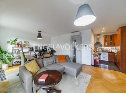 Pronájem bytu, 2+kk, 68 m²