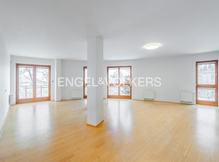 Pronájem bytu, 5+kk, 170 m²