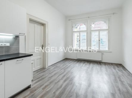 Pronájem bytu, 3+kk, 70 m²