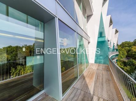 Pronájem bytu, 6+kk, 297 m²