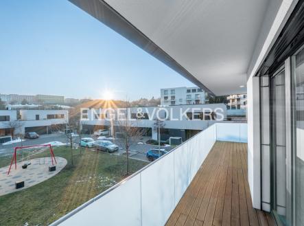 Pronájem bytu, 2+kk, 58 m²