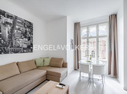 Pronájem bytu, 2+kk, 50 m²