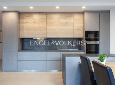 Pronájem bytu, 3+kk, 79 m²