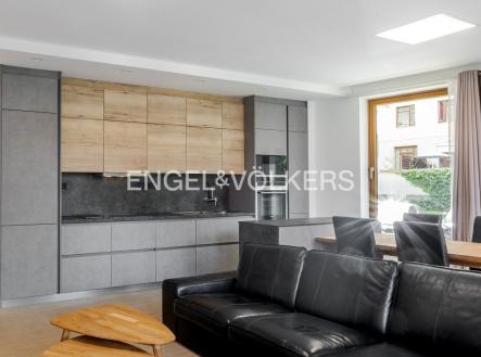 Pronájem bytu, 3+kk, 79 m²